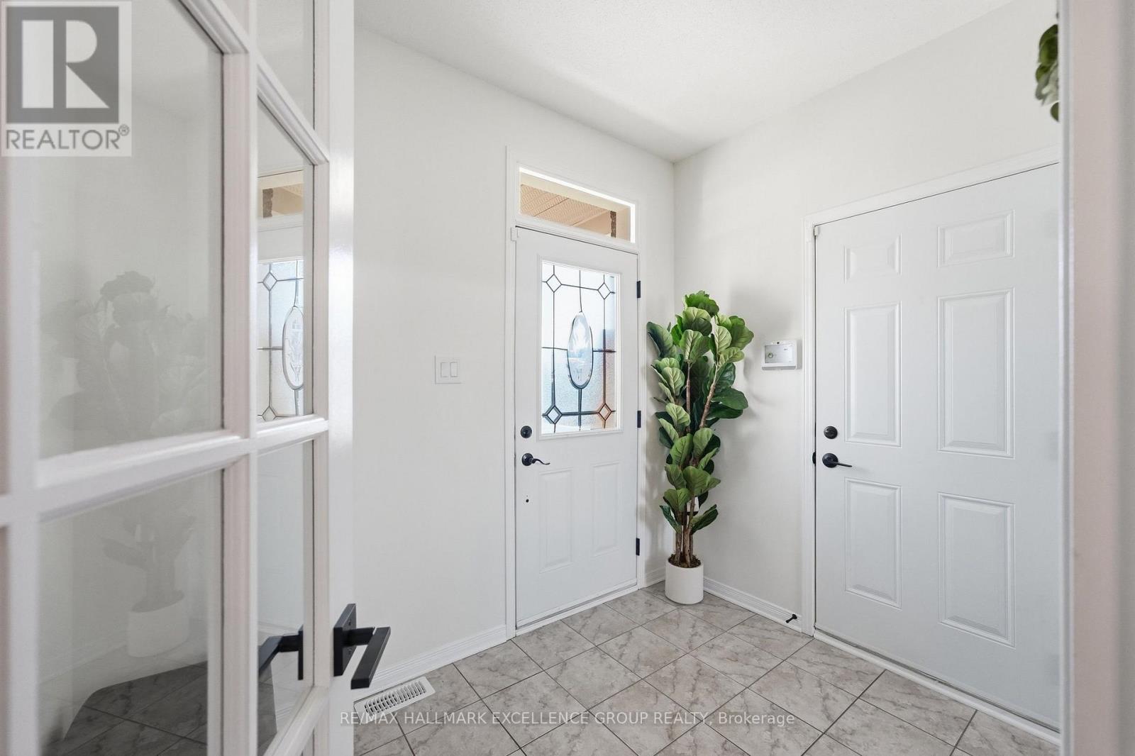 1611 Sebastien Crescent, Clarence-Rockland, Ontario K4K 1V9 - Photo 3 - X13837590