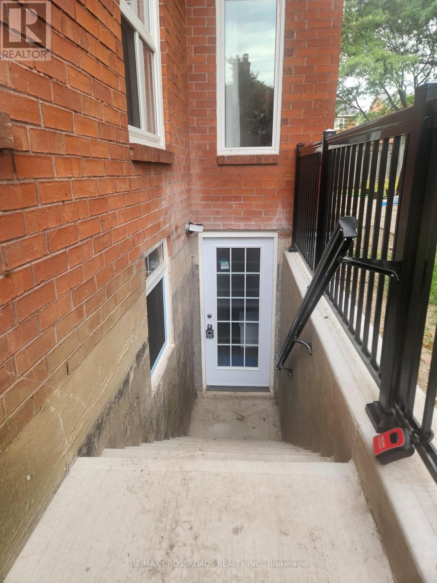 Bsmnt - 16 Mantell Crescent, Ajax, Ontario  L1T 3N6 - Photo 12 - E13837560