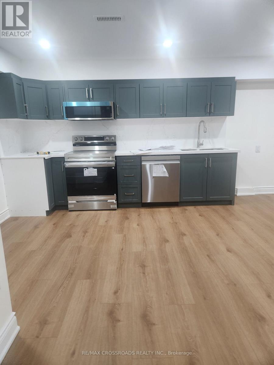Bsmnt - 16 Mantell Crescent, Ajax, Ontario  L1T 3N6 - Photo 3 - E13837560