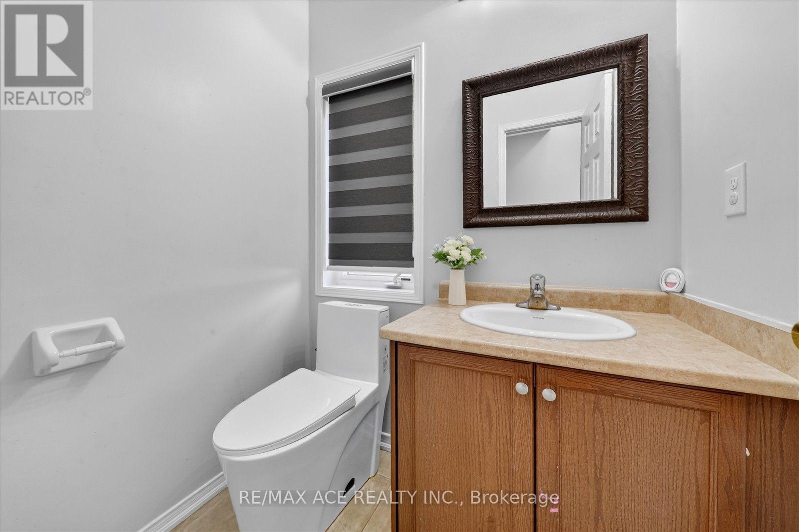 39 Skelton Crescent, Ajax, Ontario  L1Z 1R4 - Photo 10 - E13837604