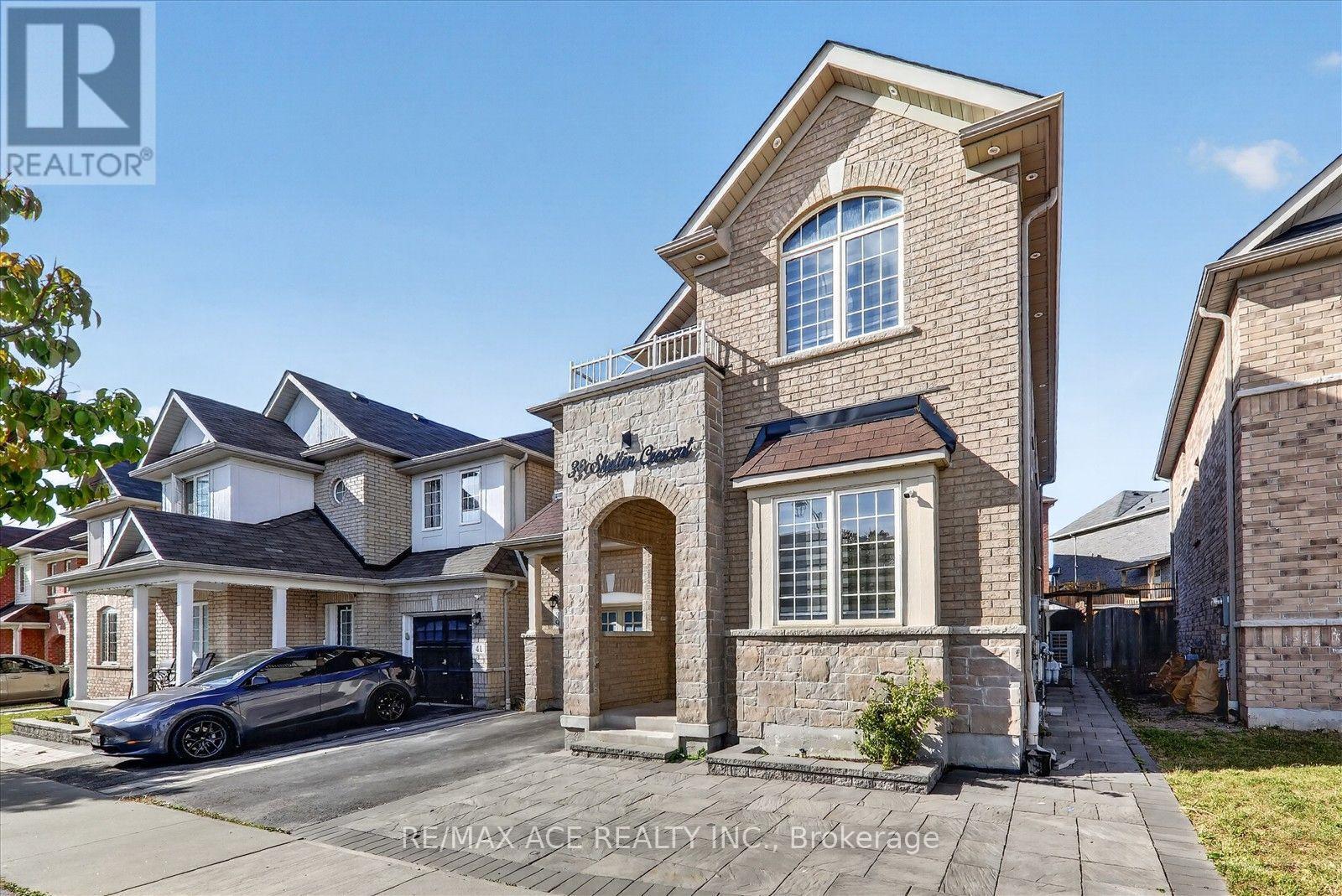 39 Skelton Crescent, Ajax, Ontario  L1Z 1R4 - Photo 2 - E13837604