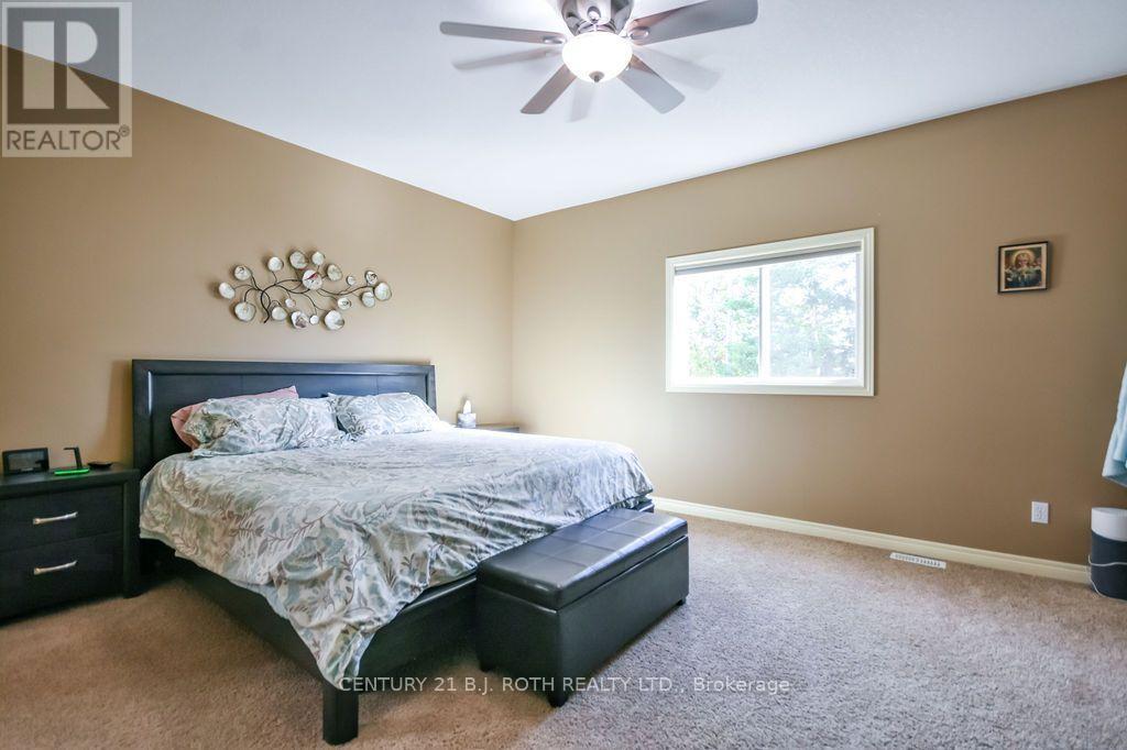 21 Armeda Clow Crescent, Essa, Ontario  L0M 1B2 - Photo 13 - N13837608
