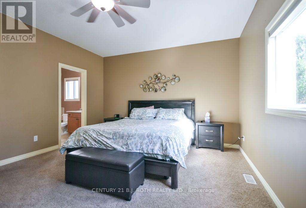 21 Armeda Clow Crescent, Essa, Ontario  L0M 1B2 - Photo 14 - N13837608