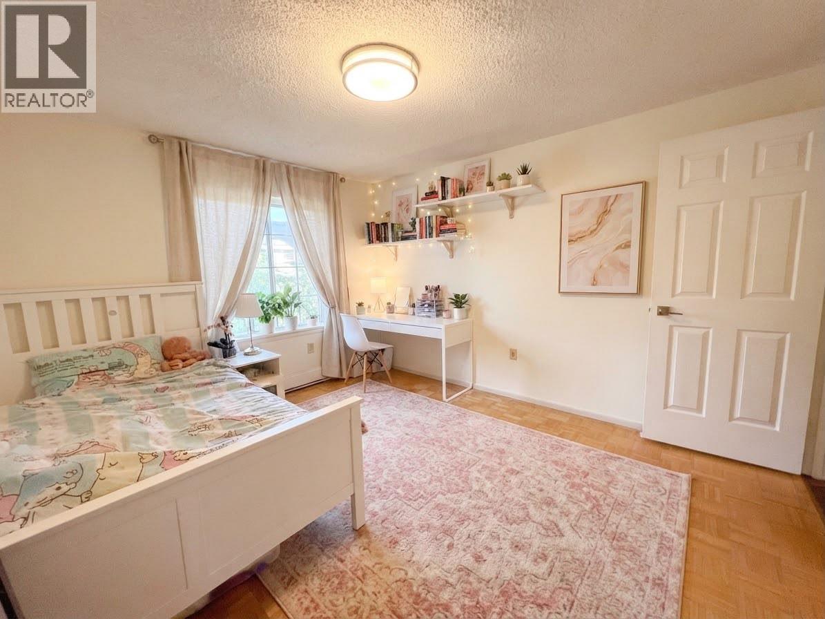 416 Fairway Street, Coquitlam, British Columbia  V3K 4G2 - Photo 12 - R3162304