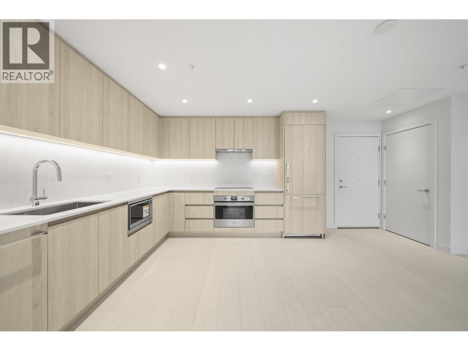 111 4928 QUEBEC STREET, Vancouver, British Columbia