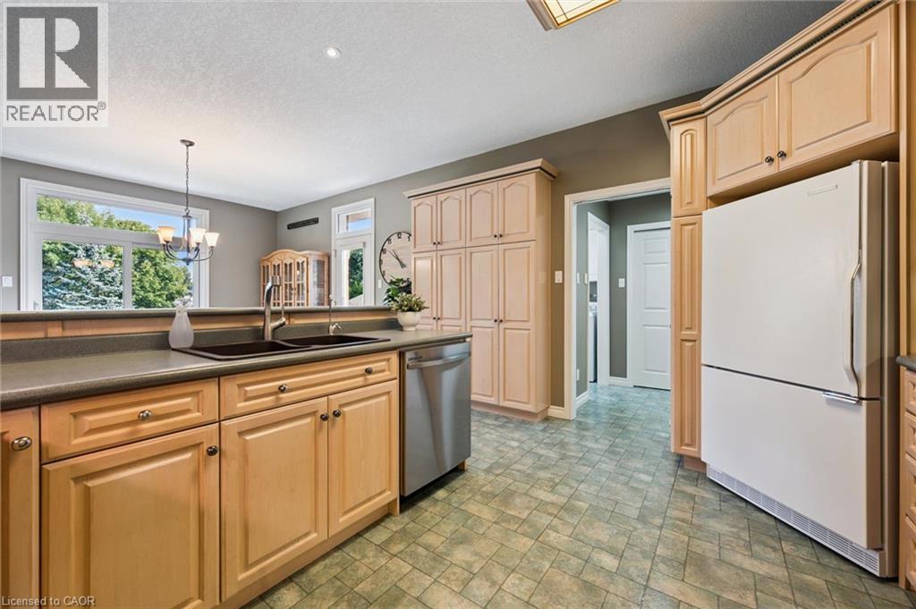 8 Chancellor Drive, Heidelberg, Ontario  N0B 2M1 - Photo 14 - 40866844