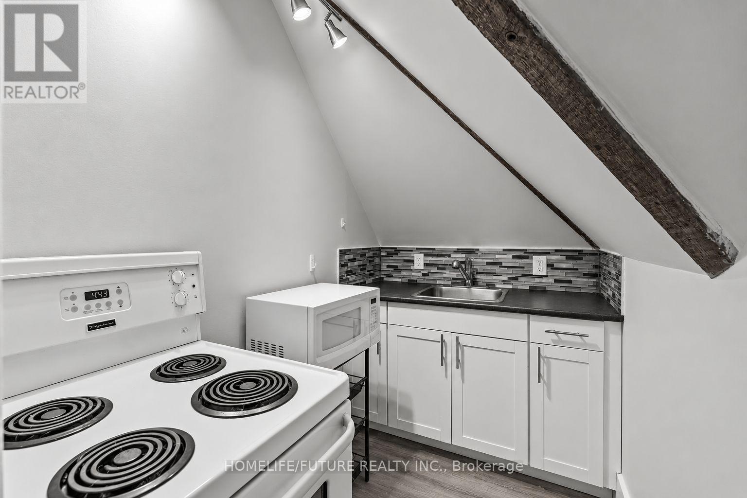 181 West Avenue, Hamilton (Landsdale), Ontario  L8L 5C7 - Photo 23 - X13837554