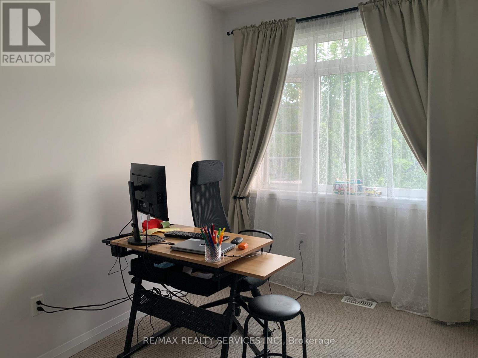 6 Shay Lane, Hamilton (Meadowlands), Ontario  L9G 3K9 - Photo 6 - X13837570