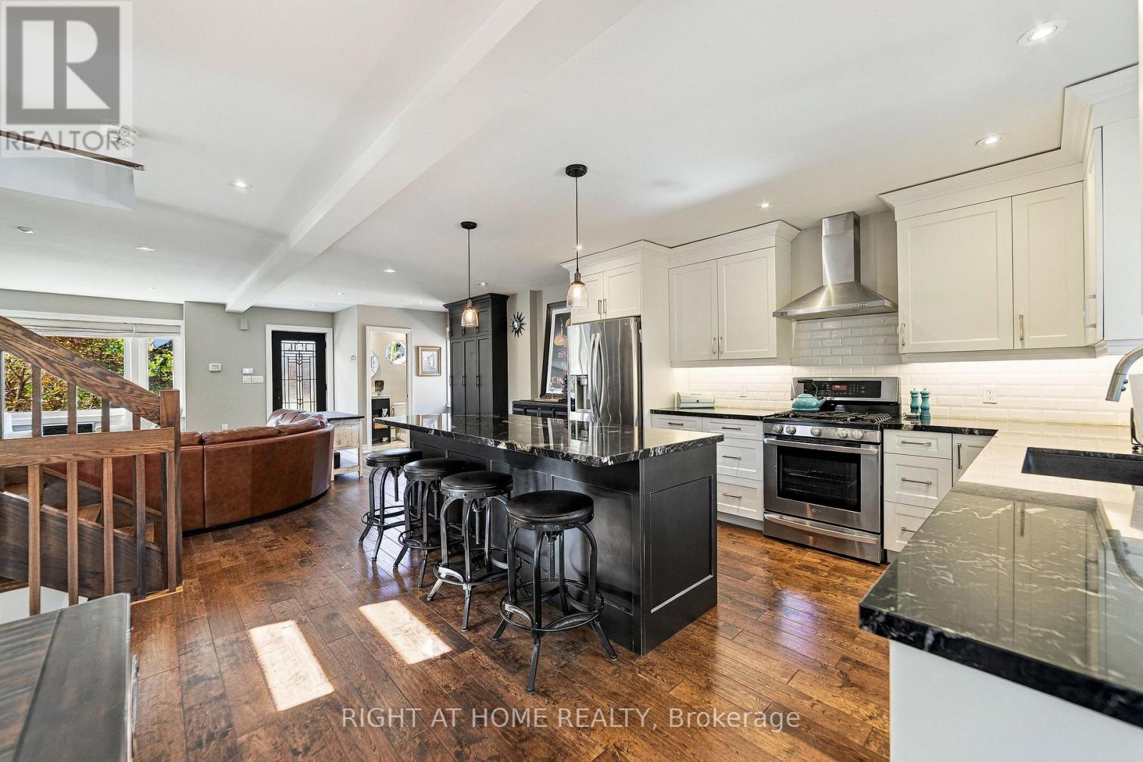 58 Uplands Avenue, Hamilton, Ontario  L8S 3X8 - Photo 11 - X13837572