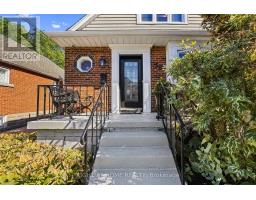 58 UPLANDS AVENUE, Hamilton, Ontario