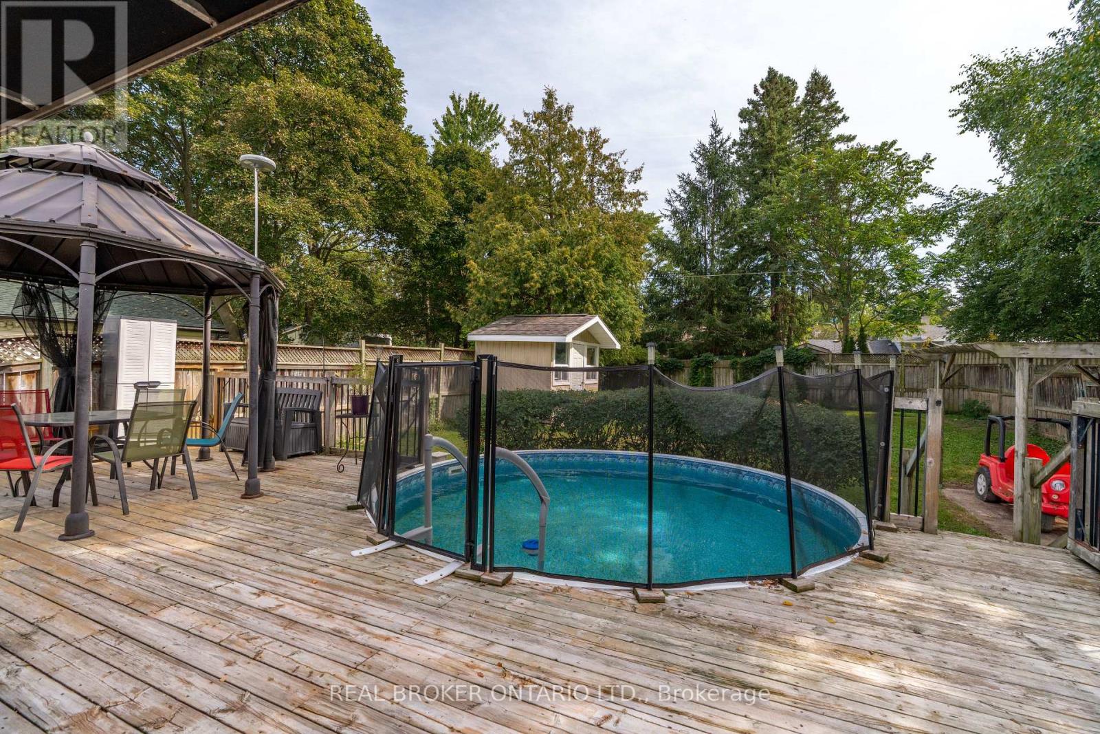35 Perth Road, Kitchener, Ontario  N2M 3G6 - Photo 37 - X13837578