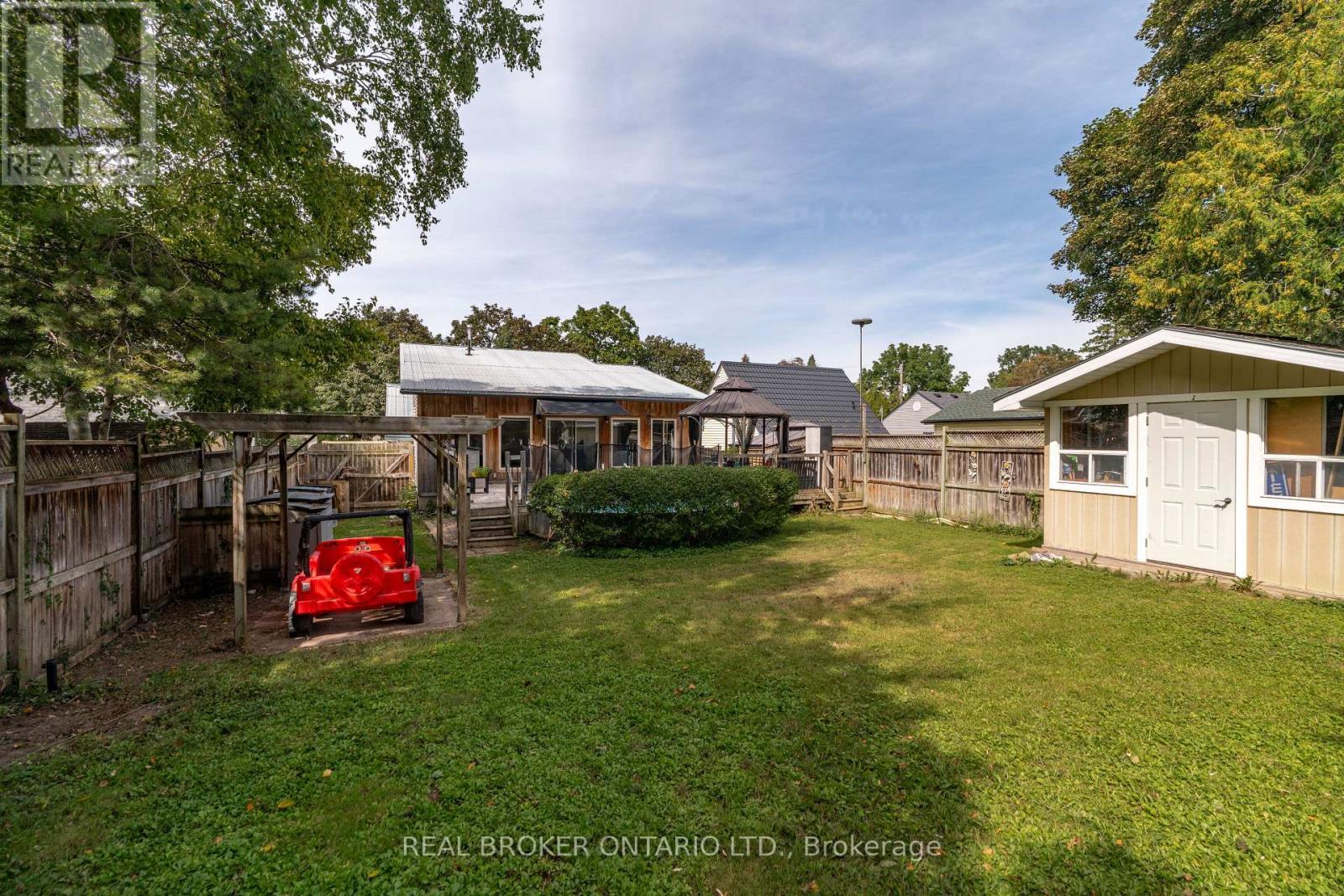 35 Perth Road, Kitchener, Ontario  N2M 3G6 - Photo 41 - X13837578
