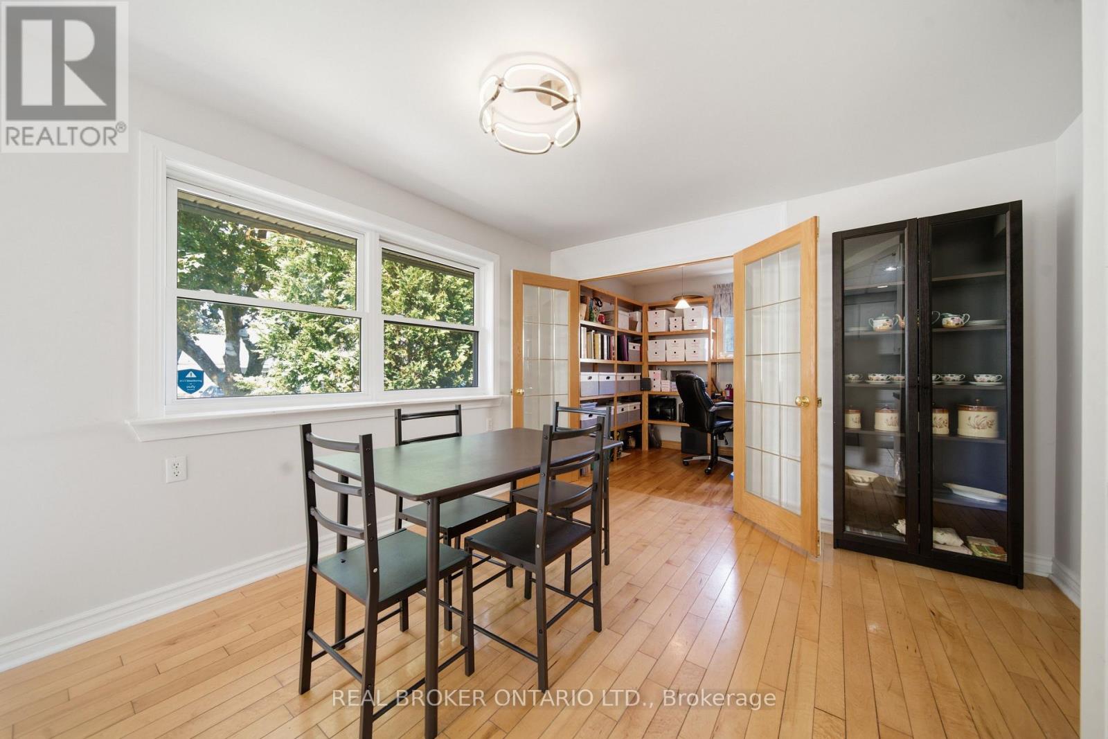 35 Perth Road, Kitchener, Ontario  N2M 3G6 - Photo 6 - X13837578