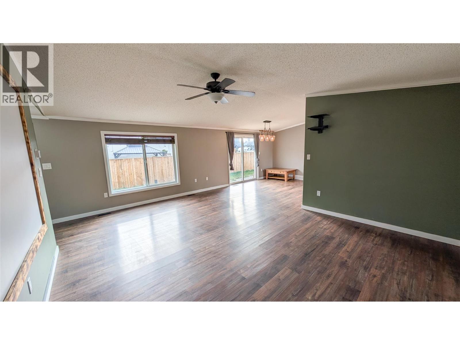 4811 Crescentwood Drive, Edgewater, British Columbia  V0A 1E0 - Photo 10 - 10402139