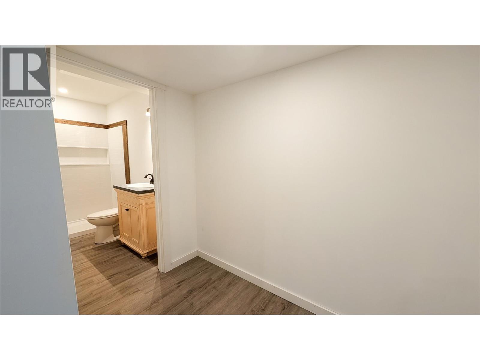 4811 Crescentwood Drive, Edgewater, British Columbia  V0A 1E0 - Photo 34 - 10402139