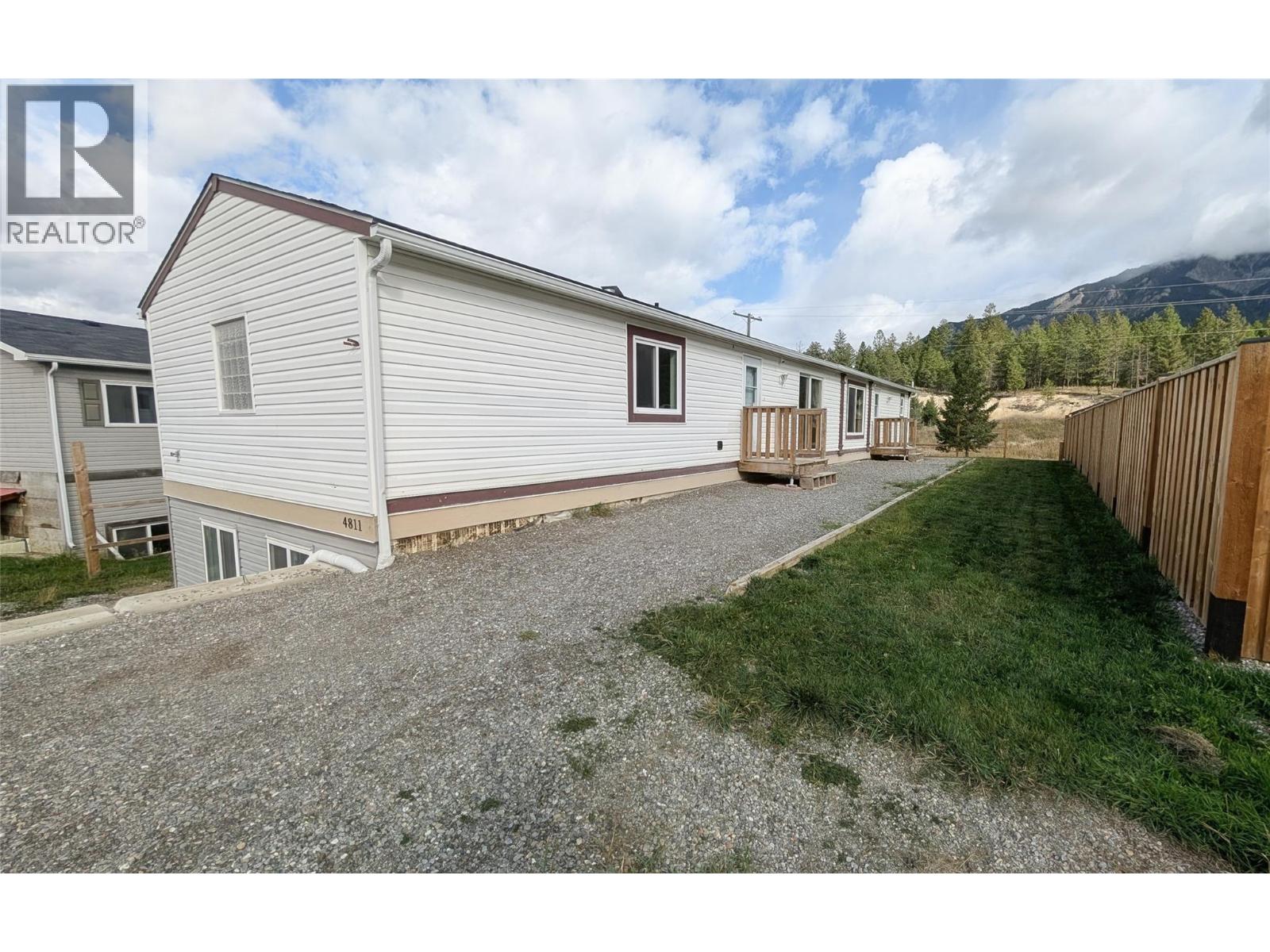 4811 Crescentwood Drive, Edgewater, British Columbia  V0A 1E0 - Photo 43 - 10402139