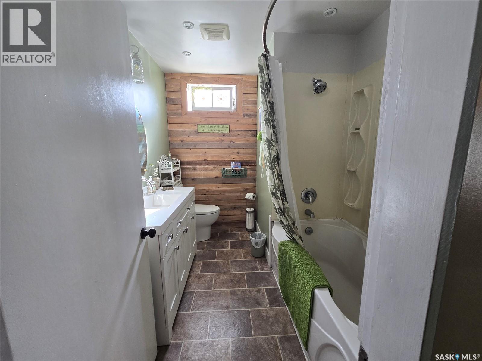 61 Antrim Street, Lanigan, Saskatchewan  S0K 2M0 - Photo 18 - SK049788