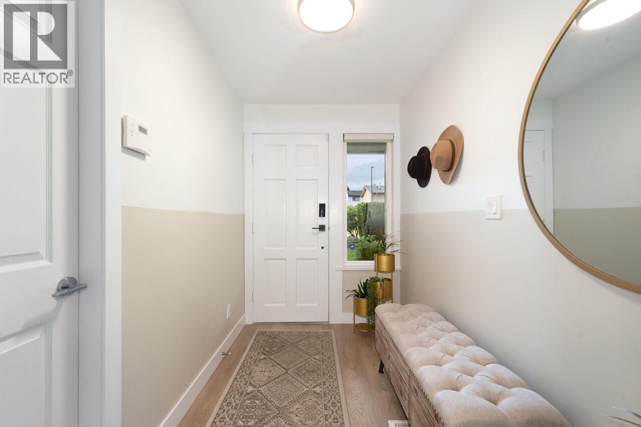 3216 Savary Avenue, Coquitlam, British Columbia  V3E 1M3 - Photo 4 - R3170299
