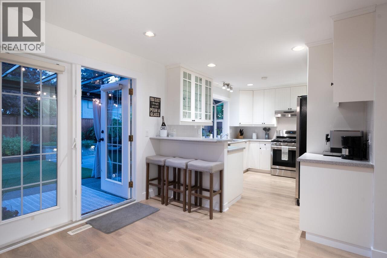 3216 Savary Avenue, Coquitlam, British Columbia  V3E 1M3 - Photo 12 - R3170299