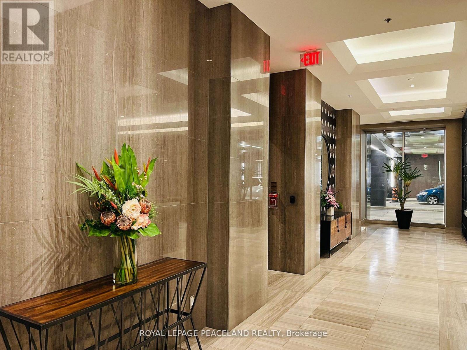 1607 - 111 St. Clair Avenue W, Toronto, Ontario  M4V 1N5 - Photo 3 - C13837614