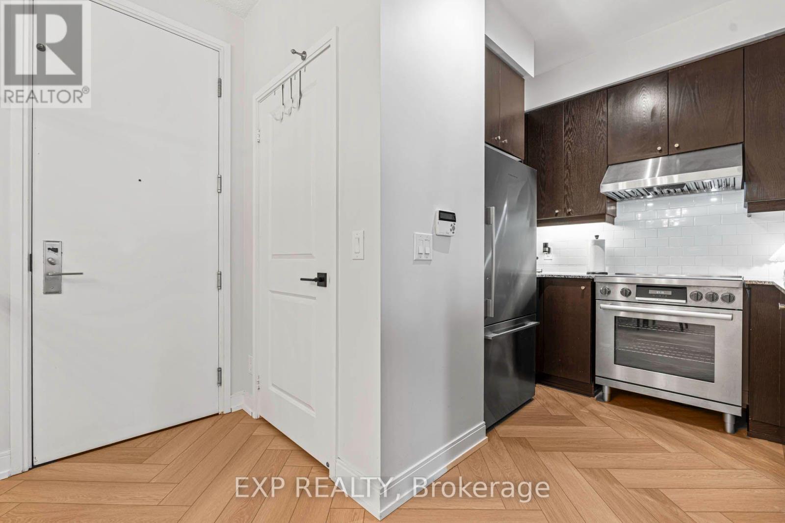 604 - 38 The Esplanade Avenue, Toronto, Ontario  M5E 1A5 - Photo 11 - C13837632