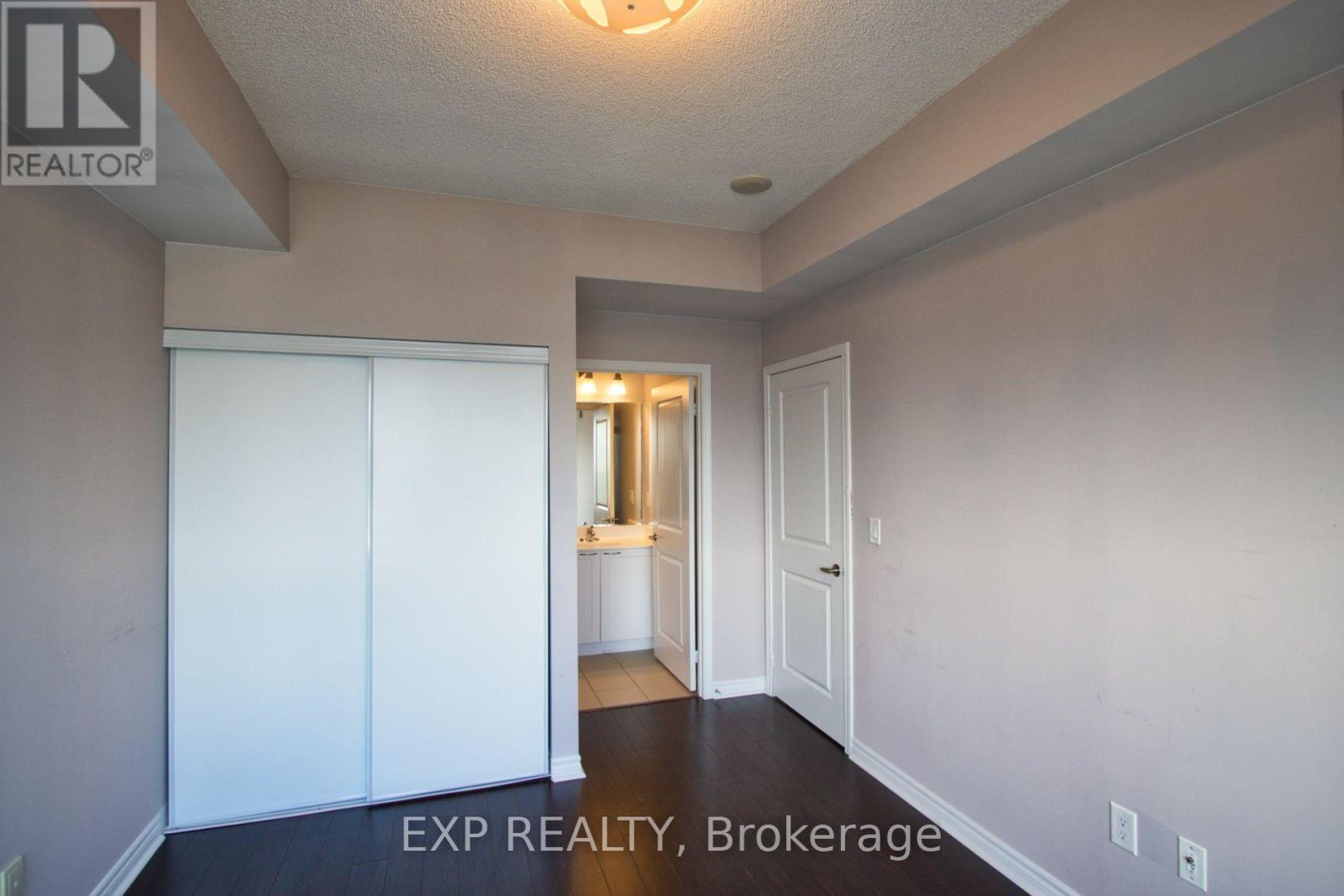 2304 - 385 Prince Of Wales Drive, Mississauga, Ontario  L5B 0C6 - Photo 14 - W13837630