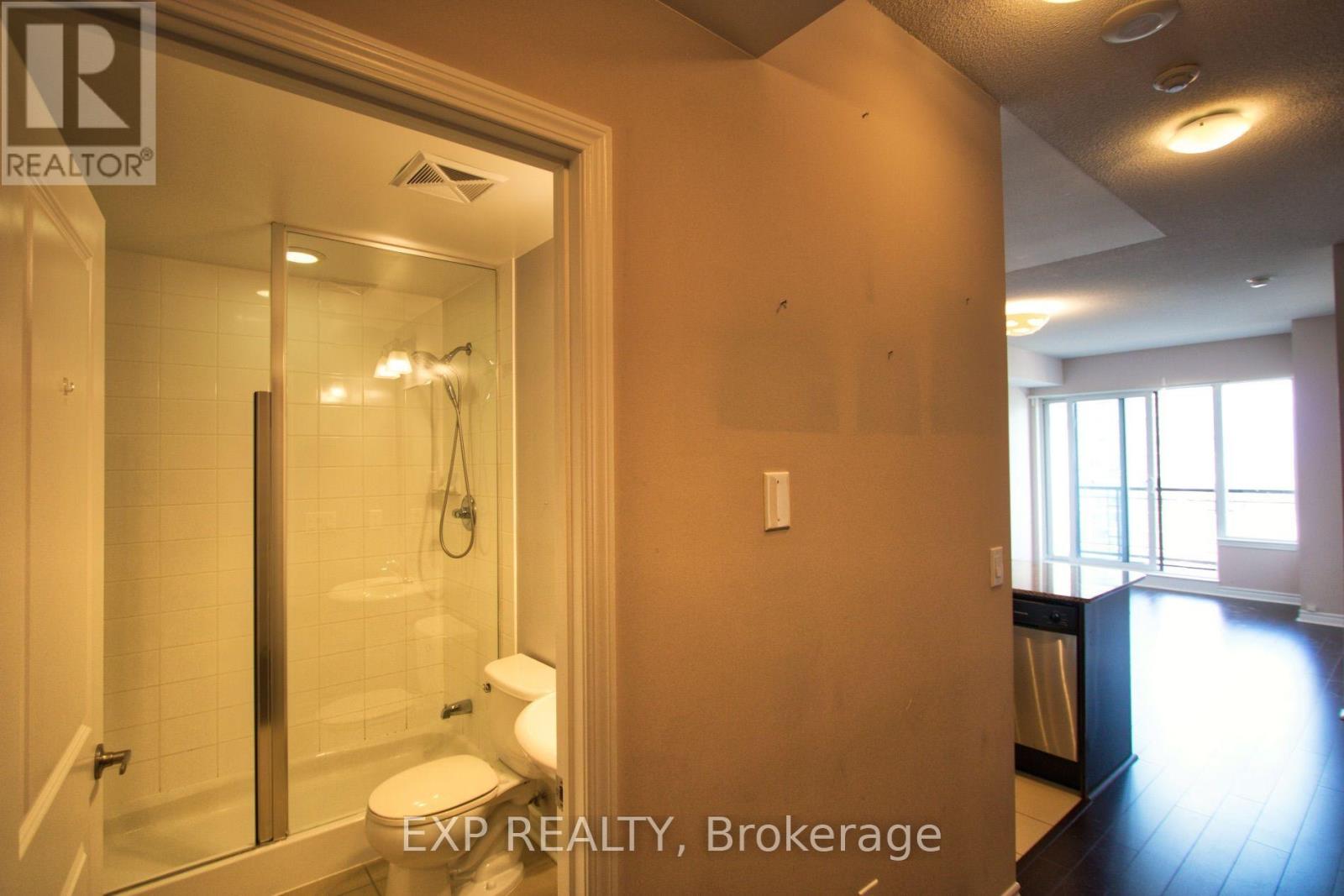 2304 - 385 Prince Of Wales Drive, Mississauga, Ontario  L5B 0C6 - Photo 17 - W13837630