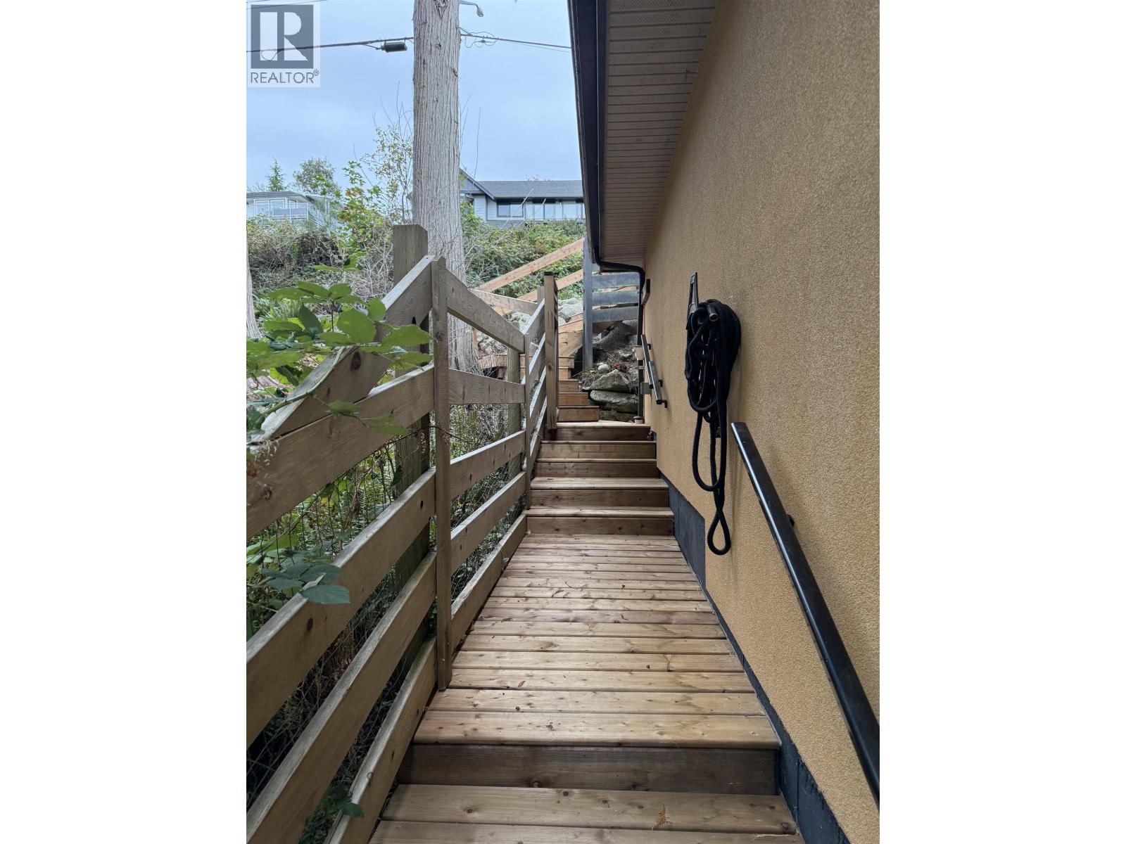 5836 MARINE WAY