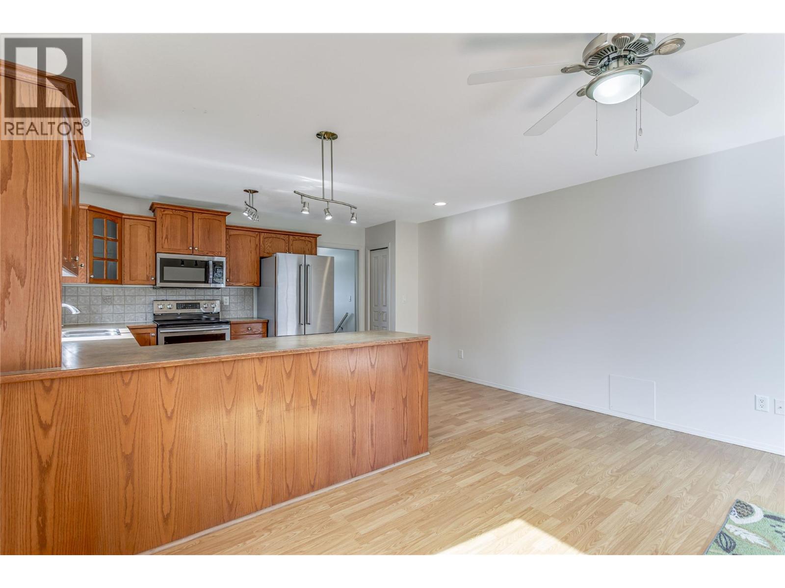 171 Surel Court, Kelowna, British Columbia  V1X 7Y3 - Photo 6 - 10402046