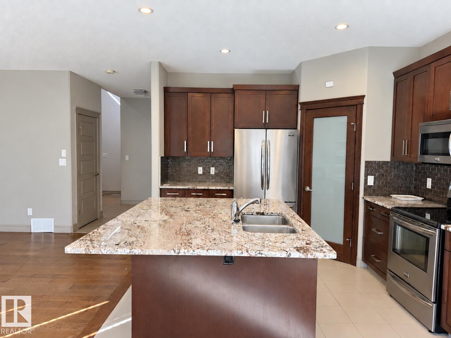 885 WINDERMERE WD NW