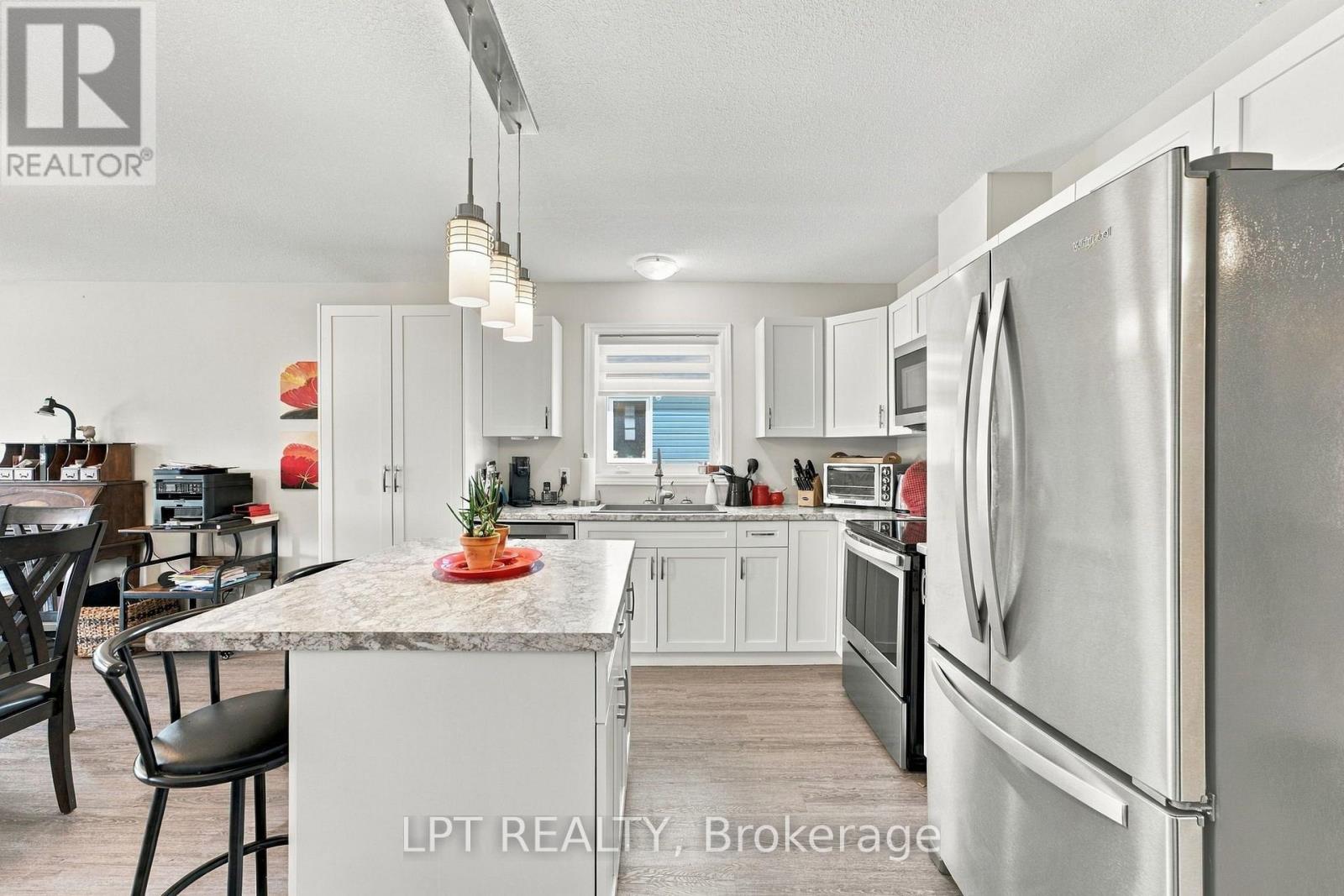 102 Huron Heights Drive, Ashfield-Colborne-Wawanosh, Ontario  N7A 0C6 - Photo 13 - X13775666