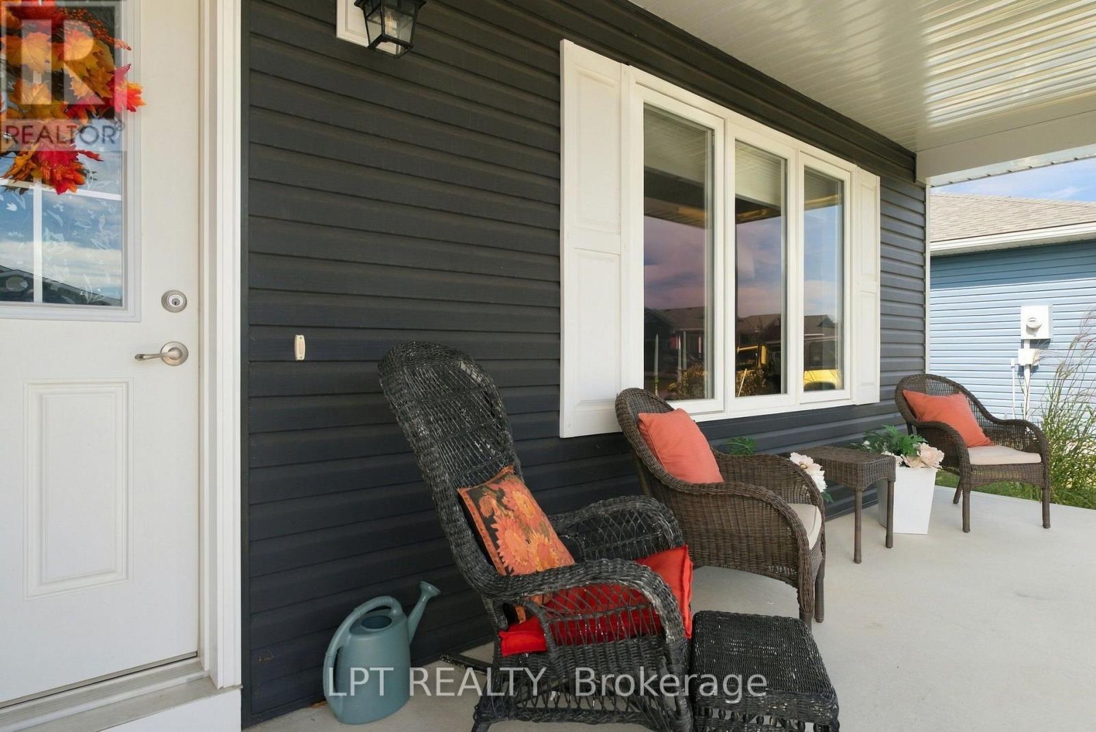 102 Huron Heights Drive, Ashfield-Colborne-Wawanosh, Ontario  N7A 0C6 - Photo 6 - X13775666