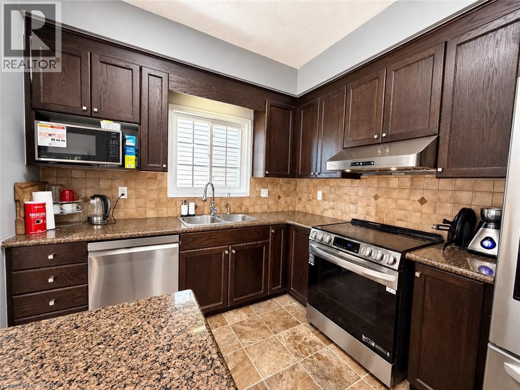 649 Winterberry Avenue, Waterloo, Ontario  N2V 2X4 - Photo 12 - 40860990