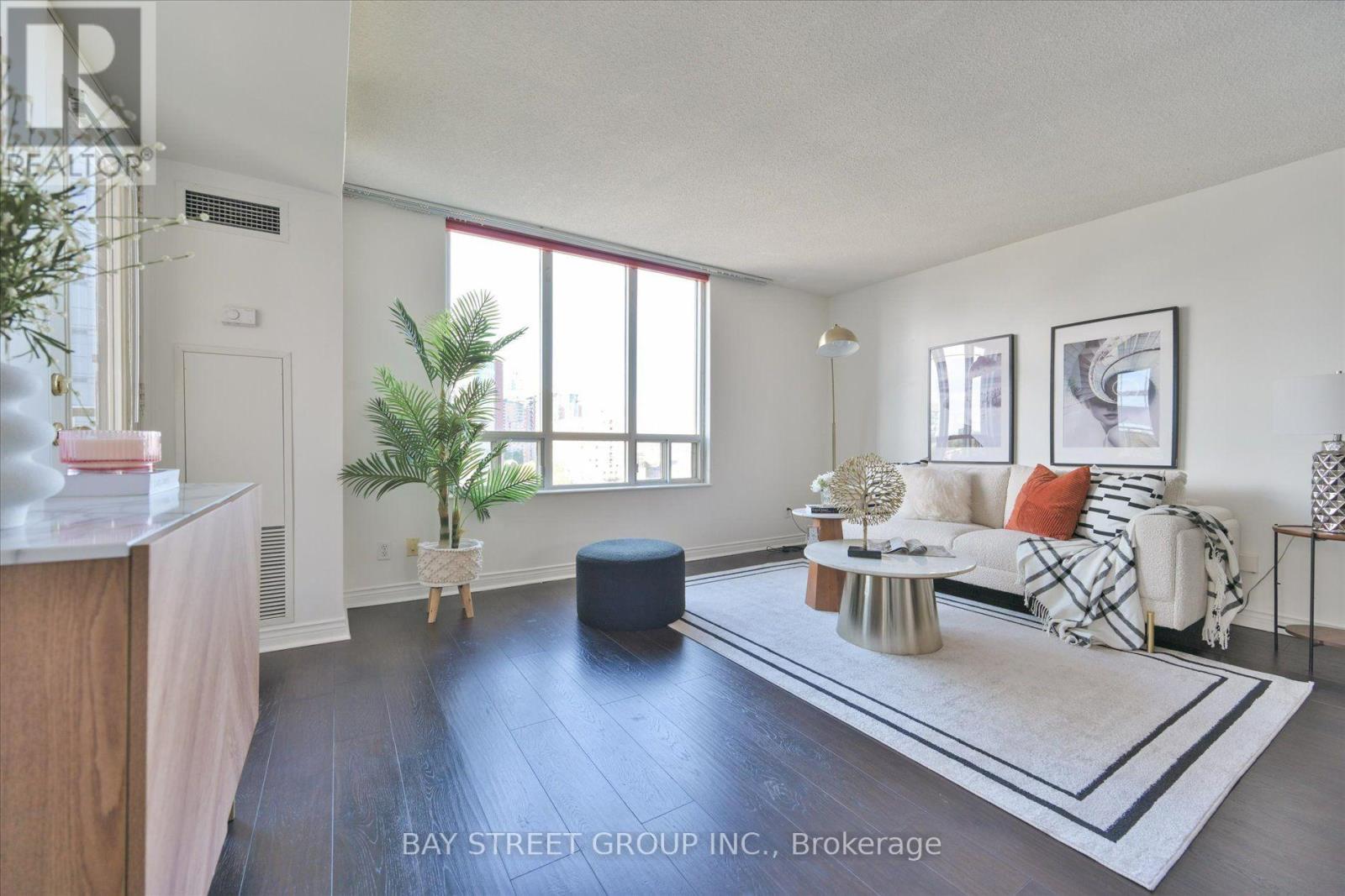 1210 - 260 Doris Avenue, Toronto, Ontario  M2N 6X9 - Photo 6 - C13837638