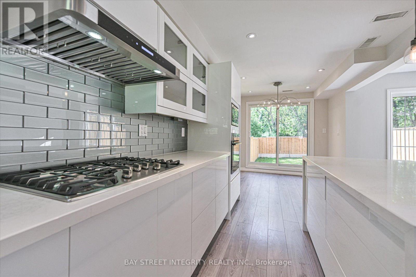 7 - 250 Erskine Avenue, Toronto, Ontario  M4P 1Z4 - Photo 10 - C13837666