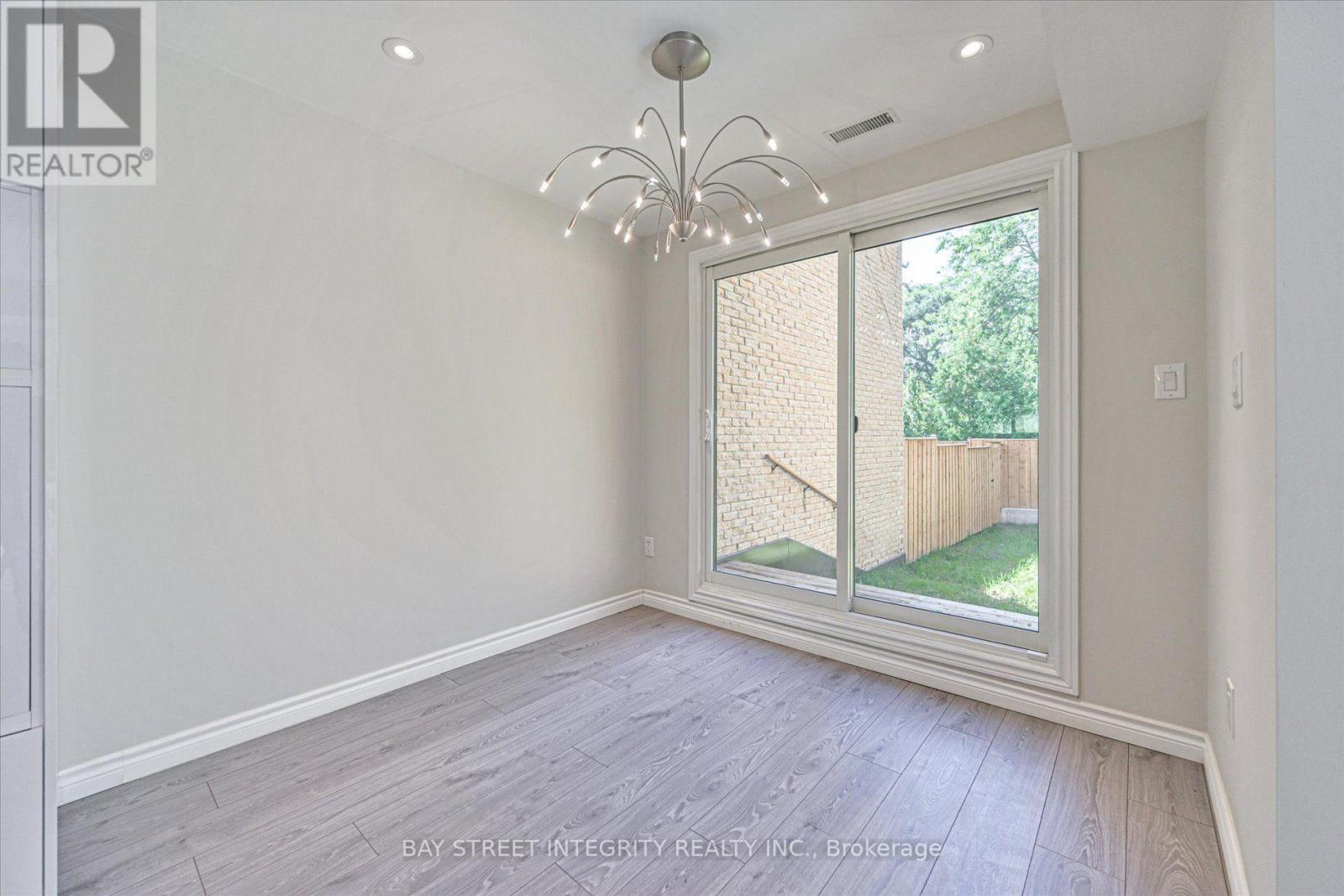 7 - 250 Erskine Avenue, Toronto, Ontario  M4P 1Z4 - Photo 13 - C13837666