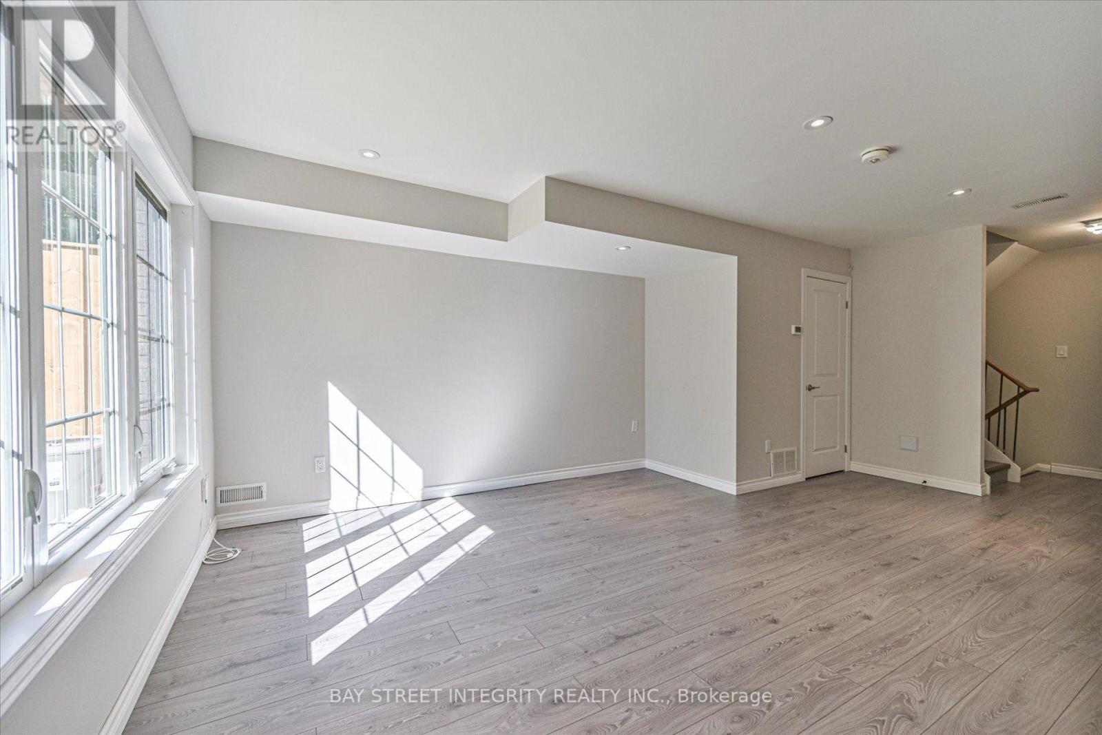 7 - 250 Erskine Avenue, Toronto, Ontario  M4P 1Z4 - Photo 15 - C13837666