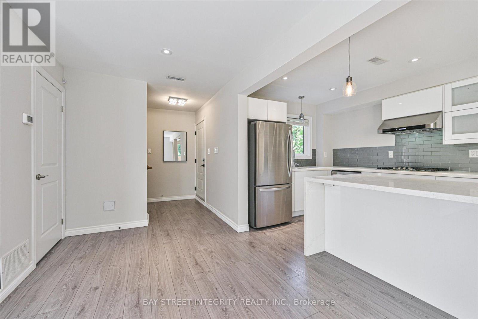 7 - 250 Erskine Avenue, Toronto, Ontario  M4P 1Z4 - Photo 16 - C13837666