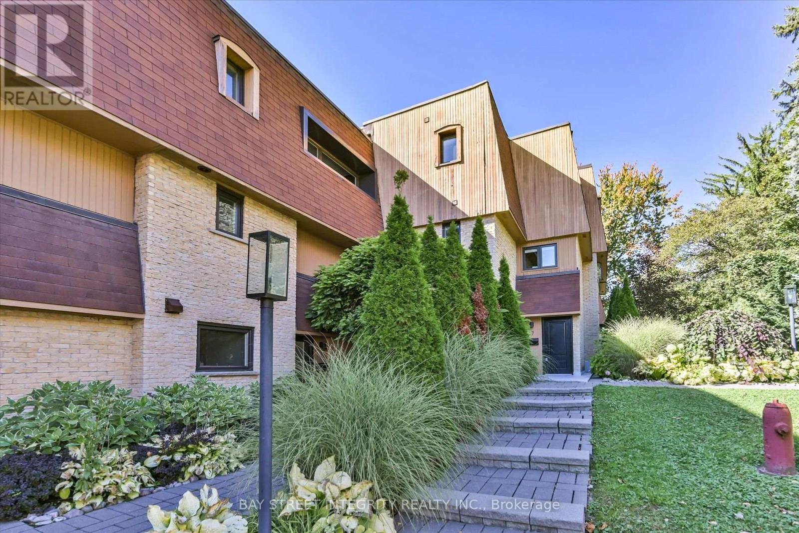 7 - 250 Erskine Avenue, Toronto, Ontario  M4P 1Z4 - Photo 3 - C13837666
