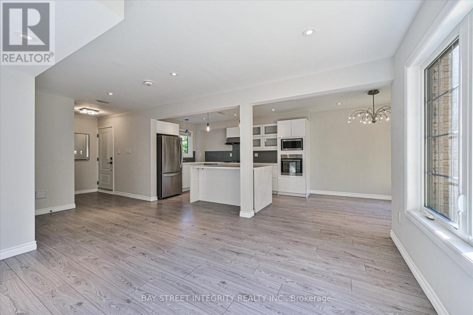 7 - 250 Erskine Avenue, Toronto, Ontario  M4P 1Z4 - Photo 8 - C13837666