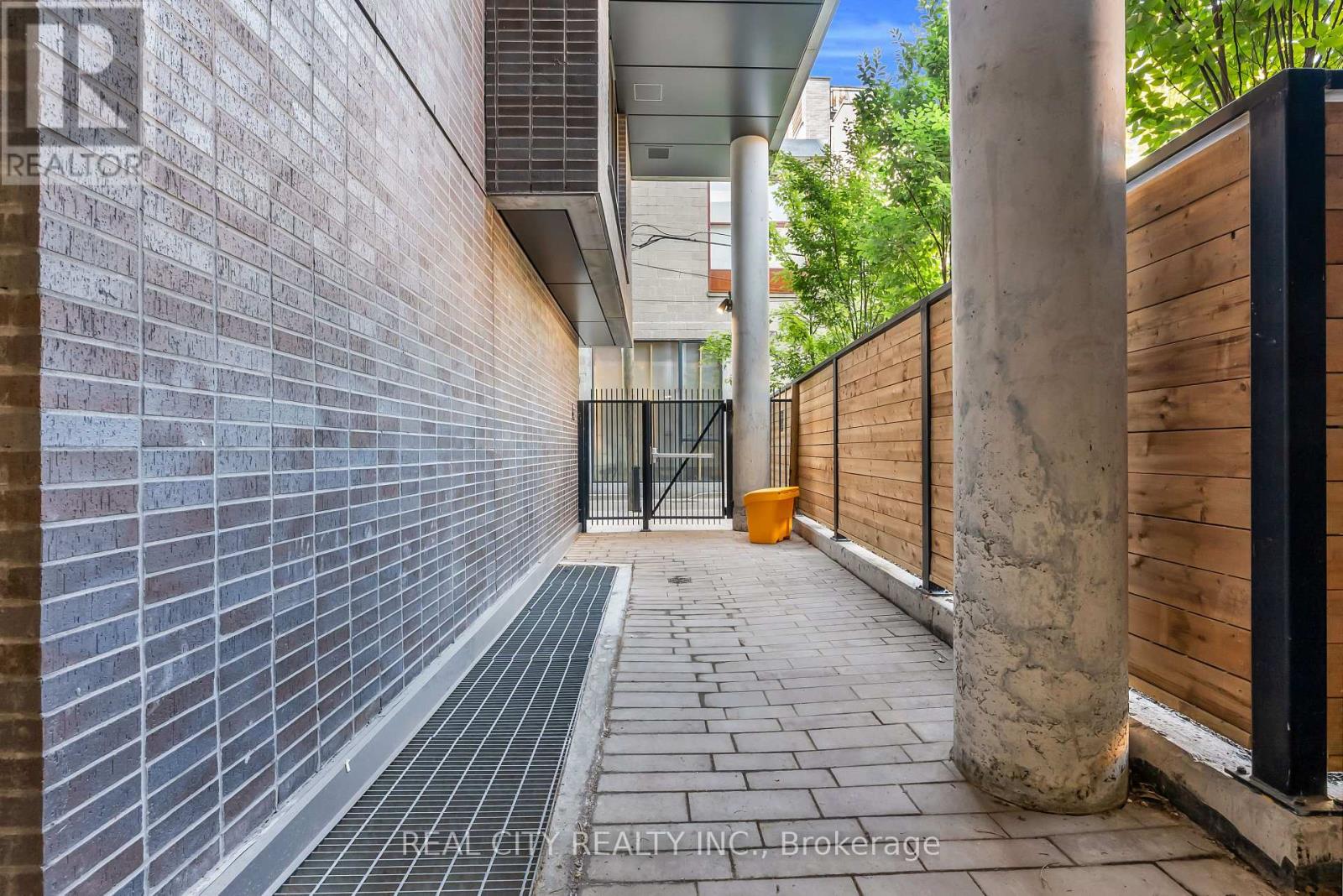 Th114 - 28 Eastern Avenue, Toronto (Moss Park), Ontario  M5A 1H5 - Photo 3 - C13837672