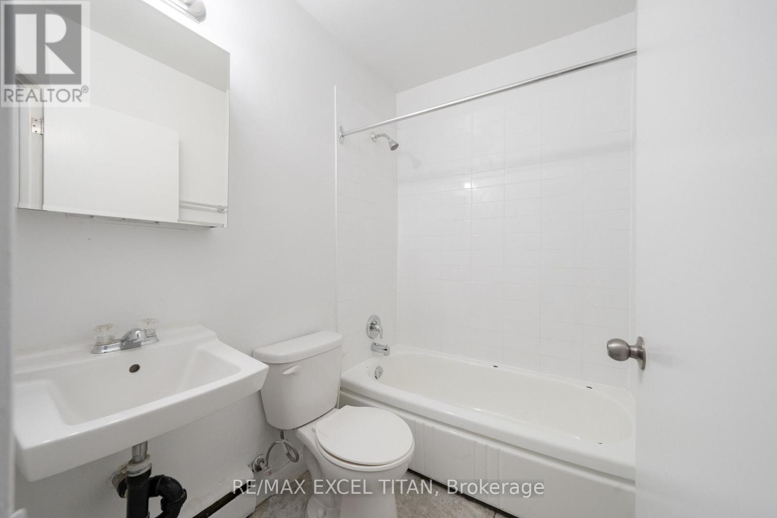 6 - 1201 Cedar Street, Oshawa (Lakeview), Ontario  L1J 3P1 - Photo 14 - E13837648