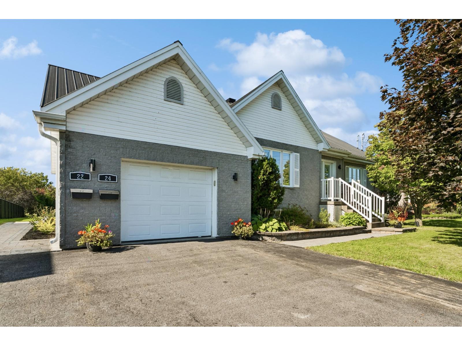 22-24 Rue Brière Beauharnois Quebec Canada J6N3B4
