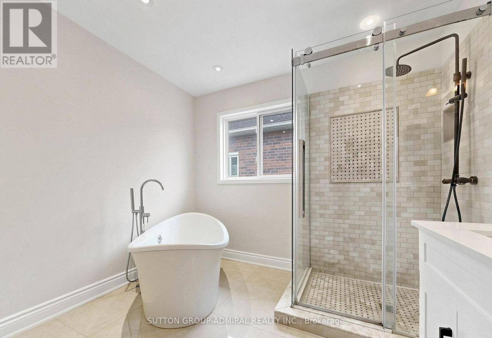 64 Leno Mills Avenue, Richmond Hill, Ontario  L4S 1C3 - Photo 15 - N13837680