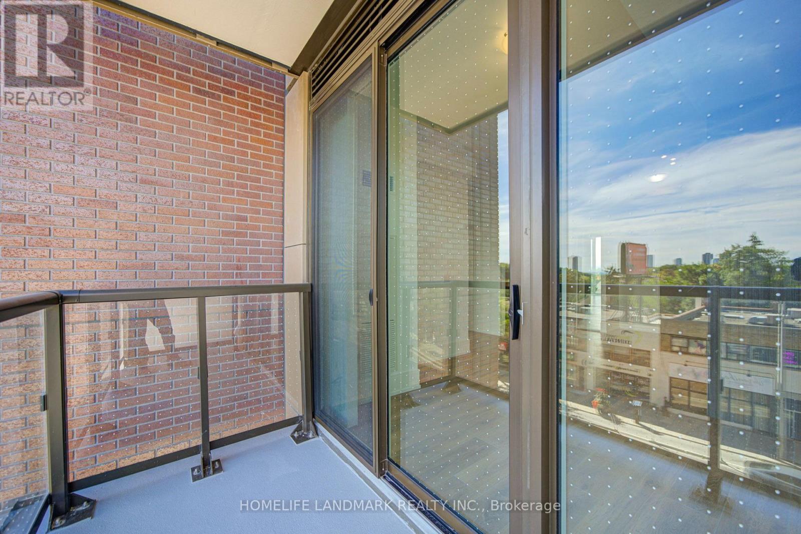 310 - 2450 Bloor Street W, Toronto, Ontario  M6S 0A9 - Photo 15 - W13837668