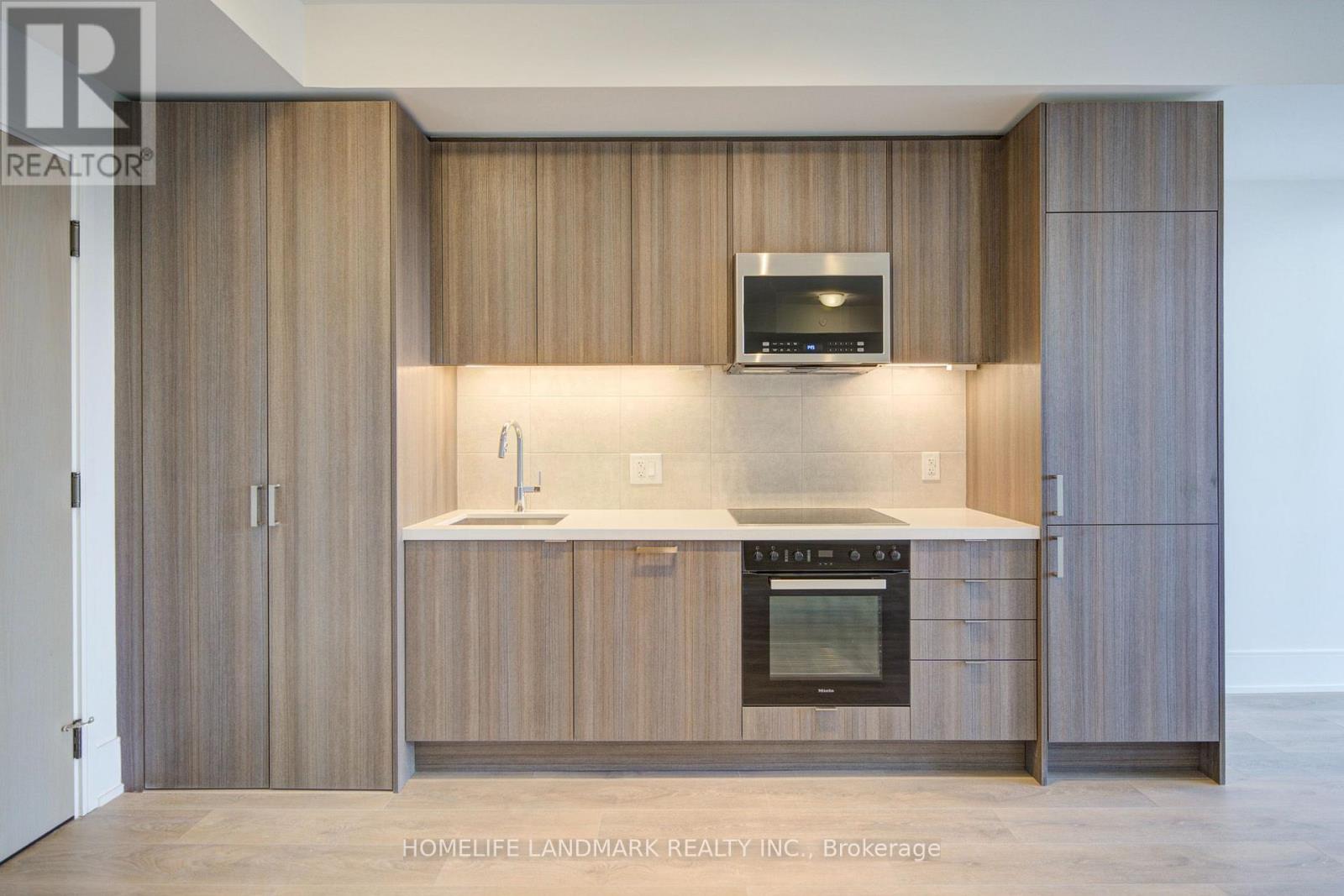 310 - 2450 Bloor Street W, Toronto, Ontario  M6S 0A9 - Photo 5 - W13837668