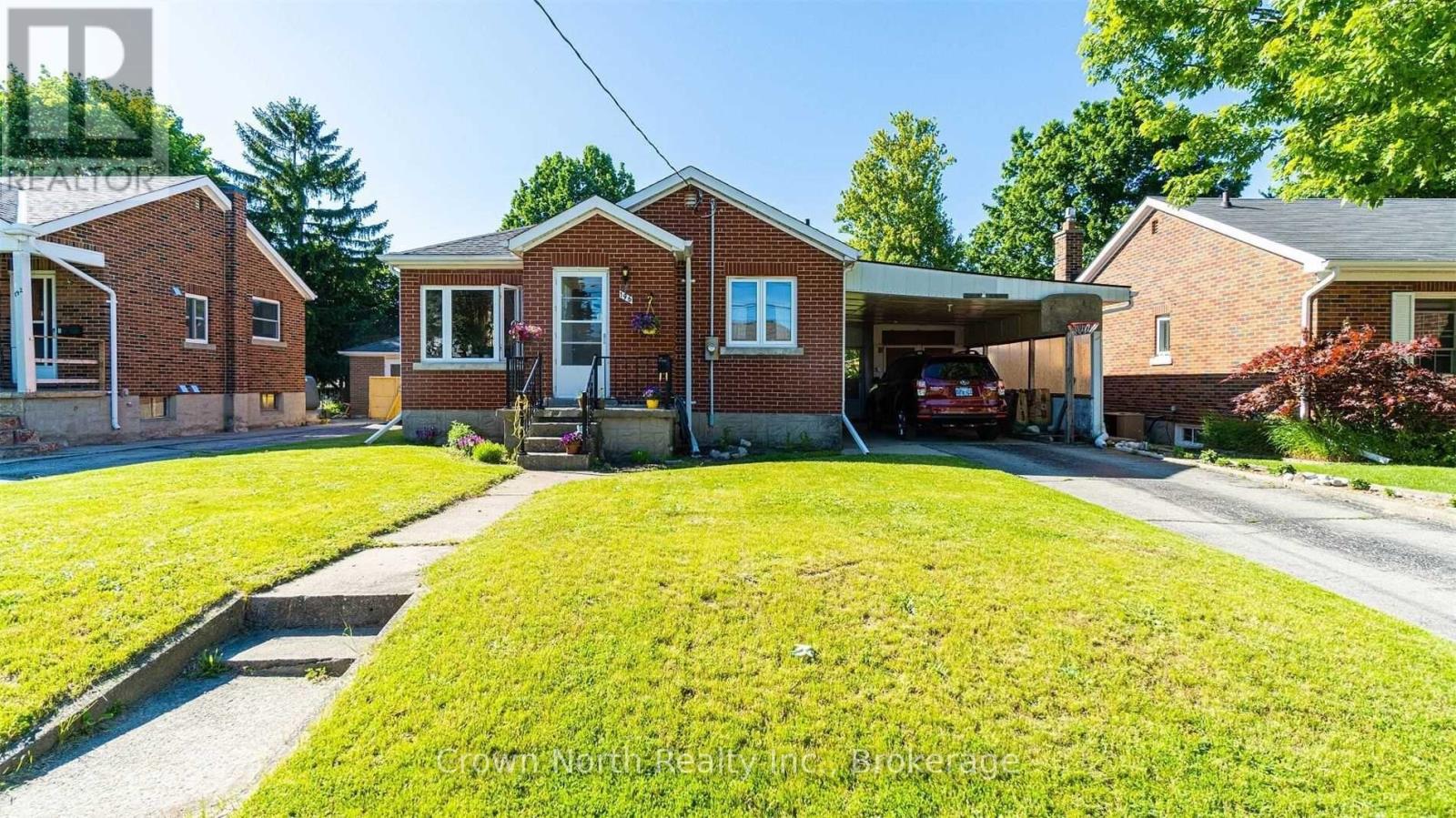 196 BLUCHER STREET, Kitchener, Ontario