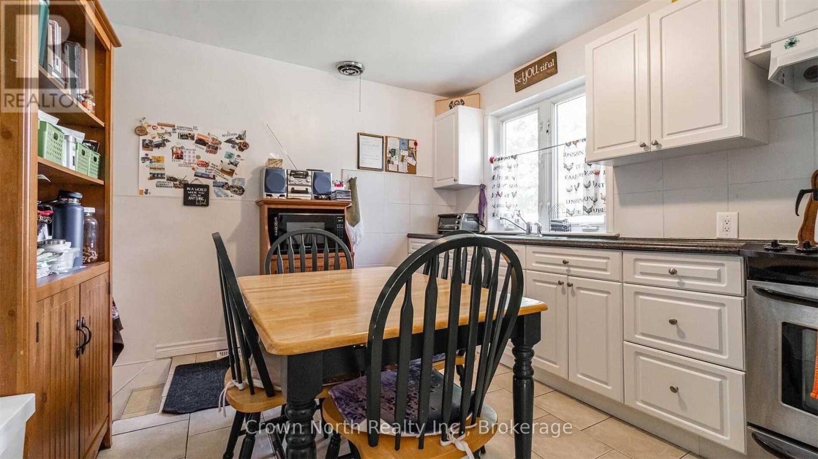 196 Blucher Street, Kitchener, Ontario  N2H 5V7 - Photo 10 - X13837674
