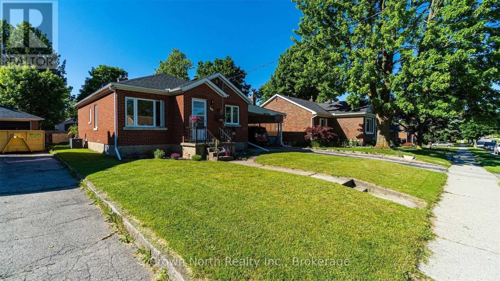 196 Blucher Street, Kitchener, Ontario  N2H 5V7 - Photo 4 - X13837674