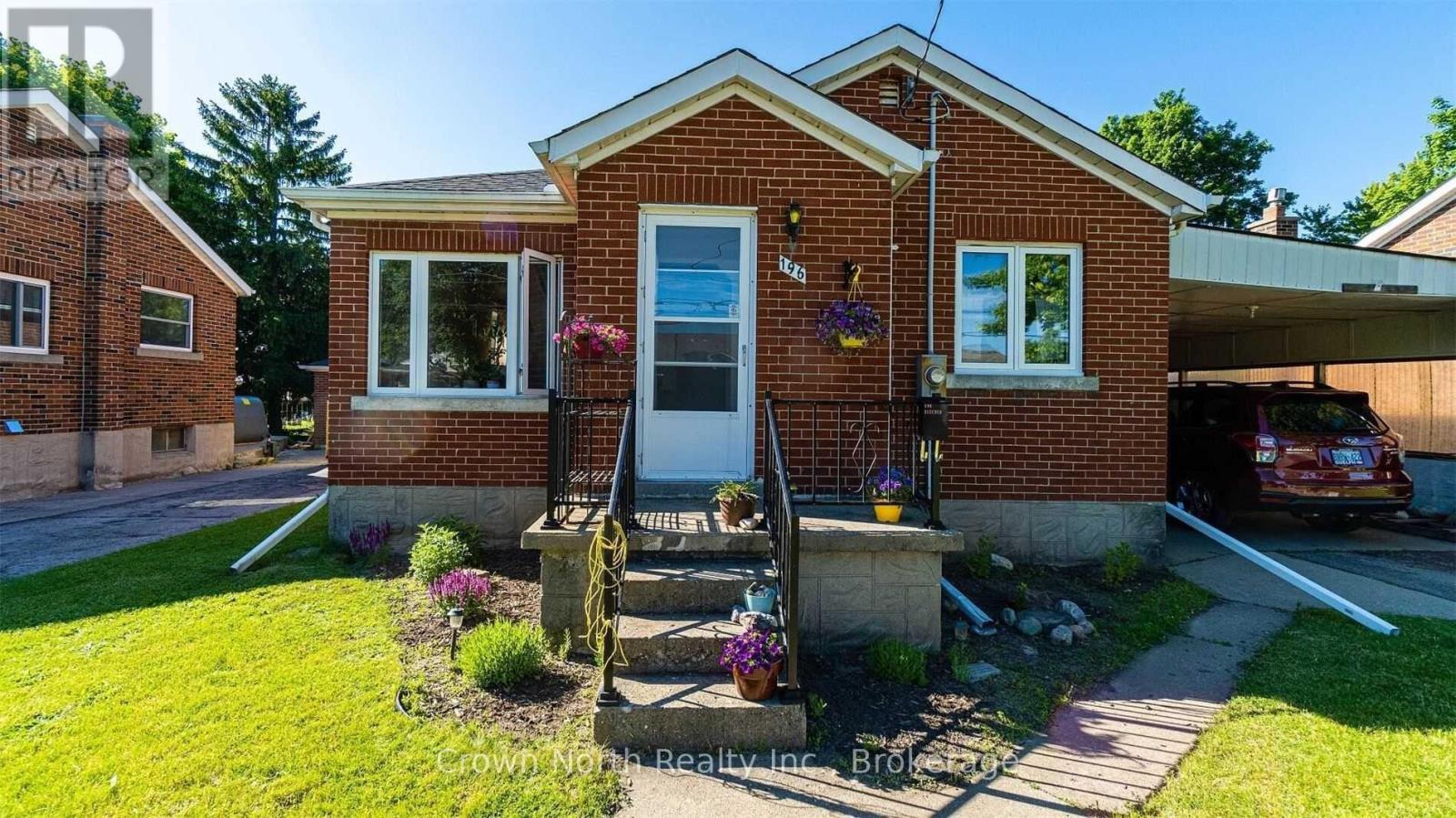 196 Blucher Street, Kitchener, Ontario  N2H 5V7 - Photo 5 - X13837674